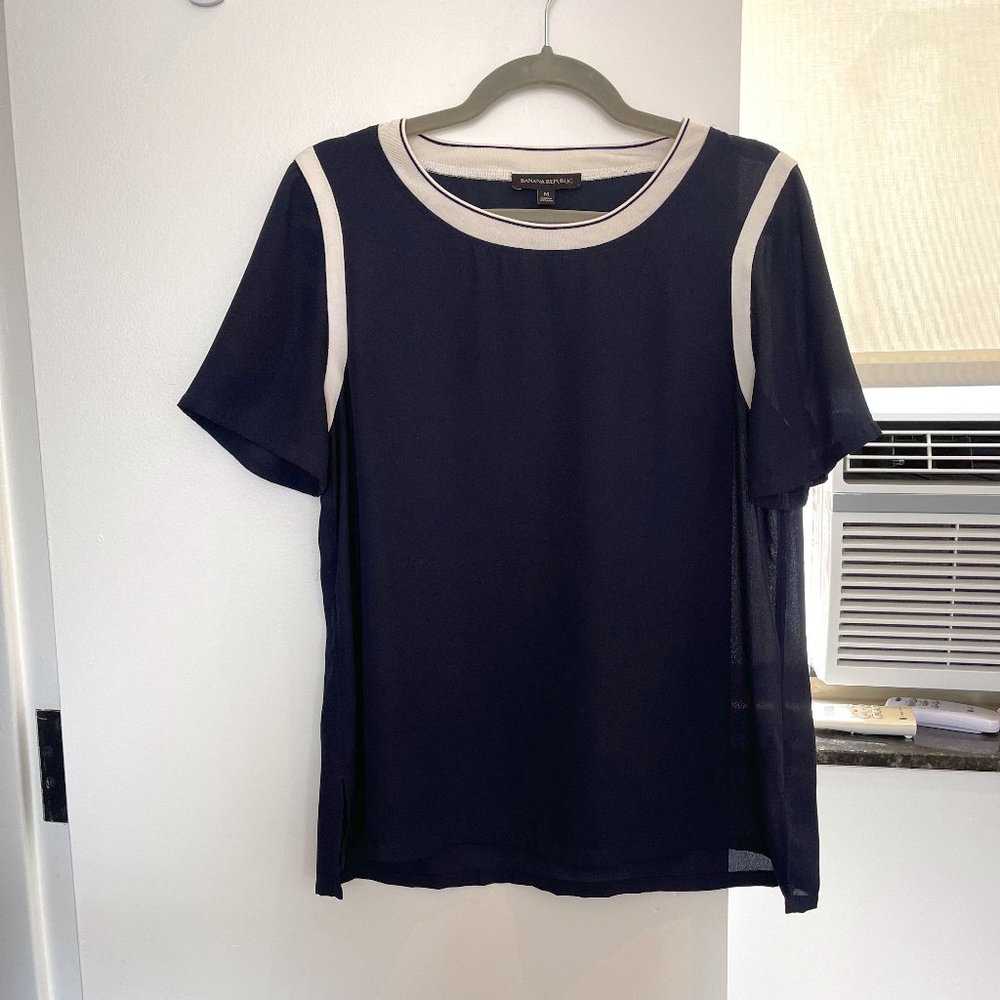 Banana Republic Navy Shirt w/ white trim | Size M